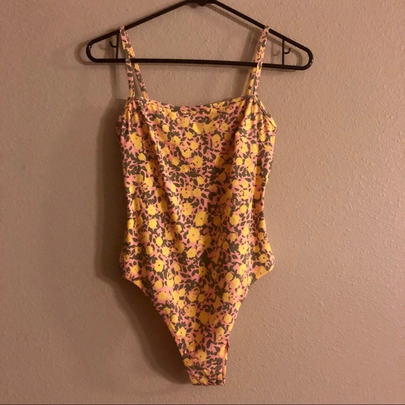 H&M Other - ✨One Piece Swimsuit✨